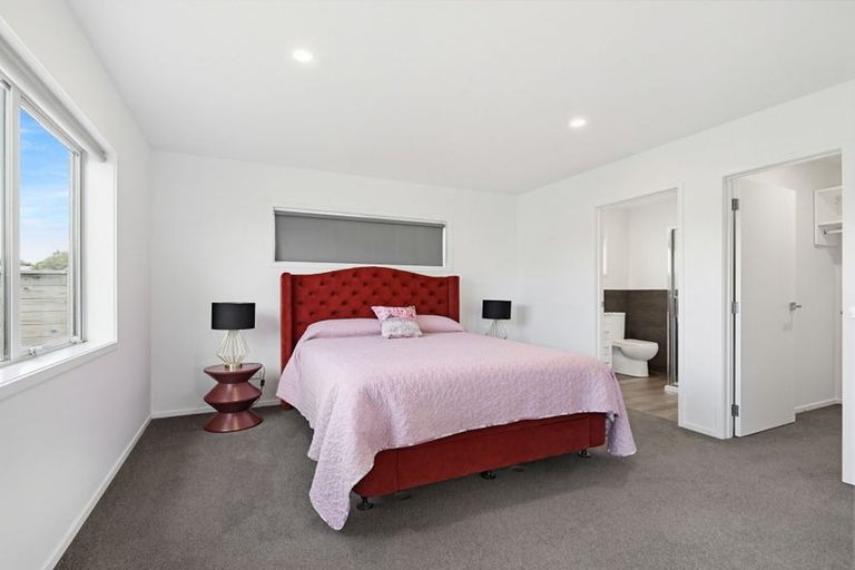 Photo of property in 16 Domain Street, Waiuku, 2123