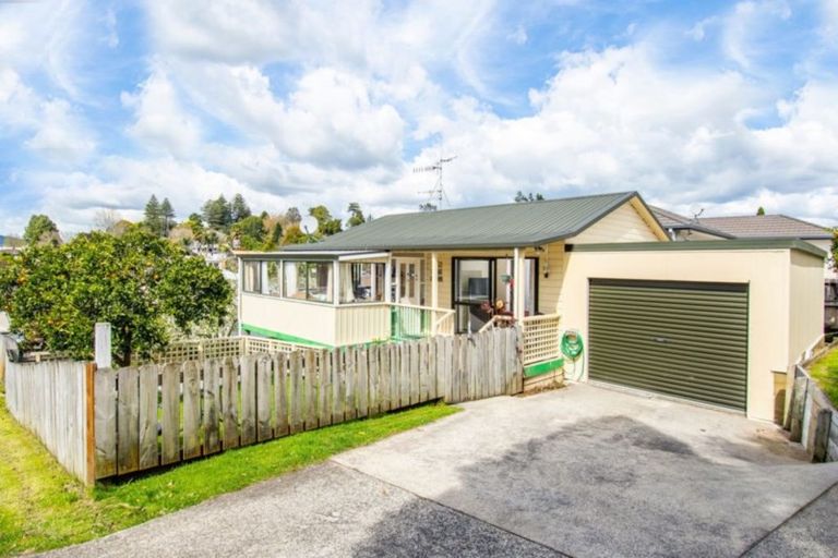 Photo of property in 65b Henderson Crescent, Parkvale, Tauranga, 3112