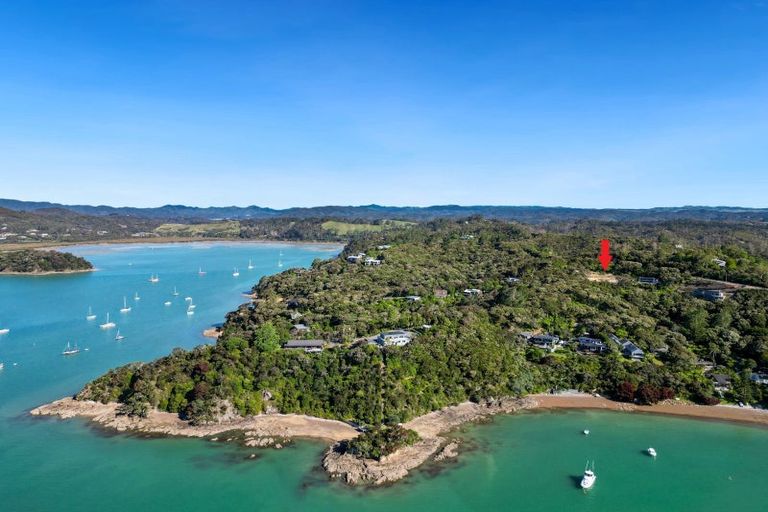 Photo of property in 178 Te Wahapu Road, Russell, 0272