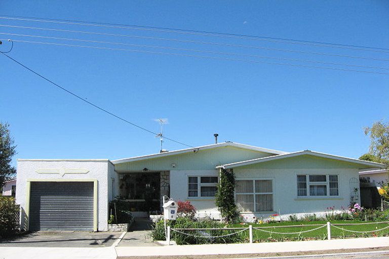 Photo of property in 6 Waipuna Street, Mayfield, Blenheim, 7201