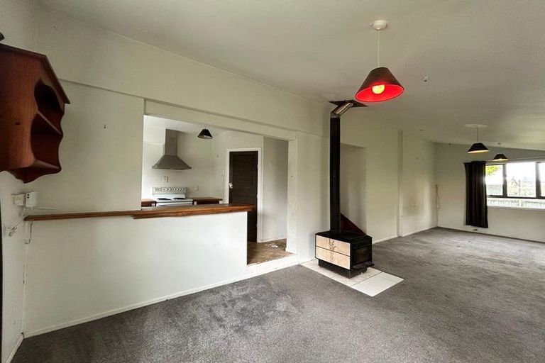 Photo of property in 304 Glengarry Road, Glen Eden, Auckland, 0602
