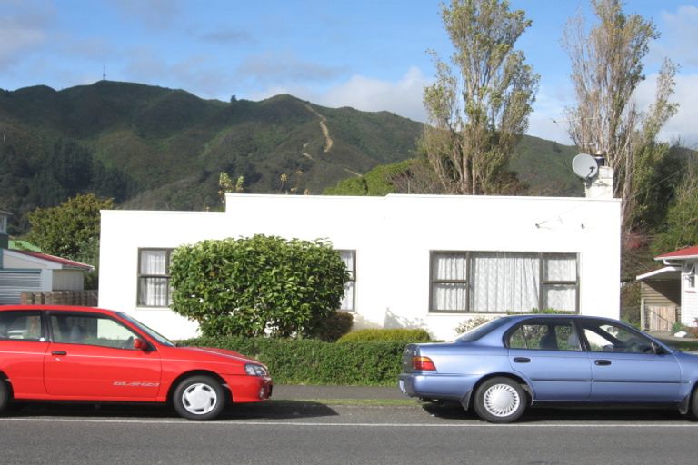 Photo of property in 162 Naenae Road, Naenae, Lower Hutt, 5011