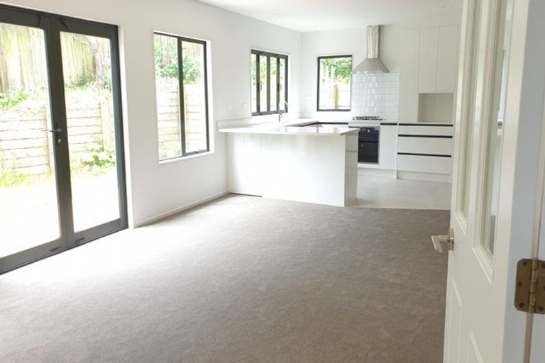 Photo of property in 1/14 Delamare Court, Sunnynook, Auckland, 0632