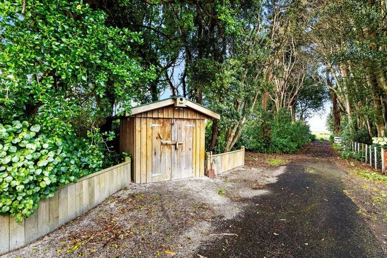 Photo of property in 1277 South Road, Manaia, Hawera, 4678