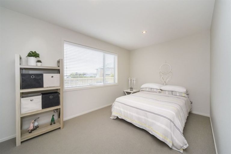 Photo of property in 4 Tennyson Avenue, Kelvin Grove, Palmerston North, 4414