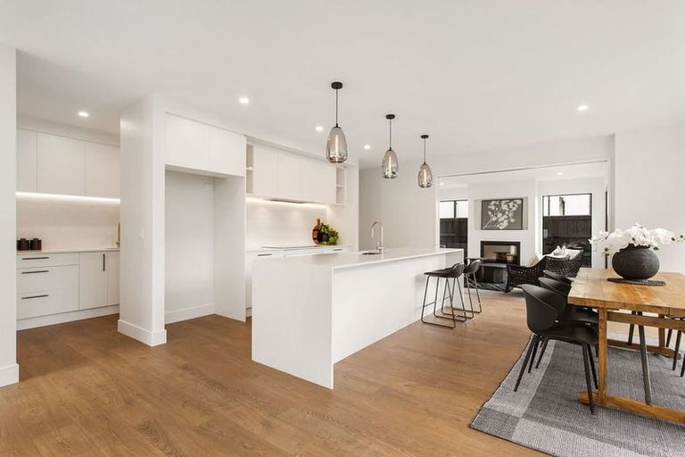 Photo of property in 17a Kirkwood Avenue, Upper Riccarton, Christchurch, 8041