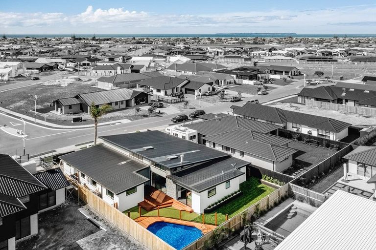 Photo of property in 6 Litsea Way, Papamoa Beach, Papamoa, 3118