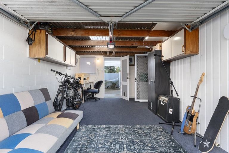 Photo of property in 15a Glenfield Place, Brookfield, Tauranga, 3110