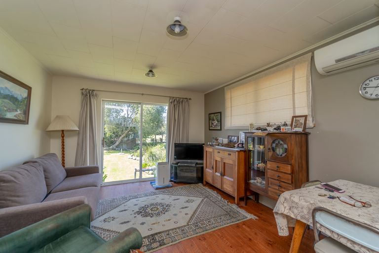 Photo of property in 49b Mcmaster Street, Greytown, 5712