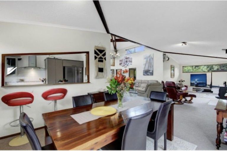 Photo of property in 37 Chinnerys Road, Woodend, 7610