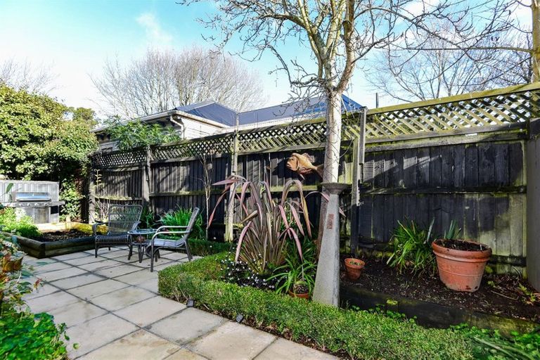 Photo of property in 41 Eversleigh Street, St Albans, Christchurch, 8014