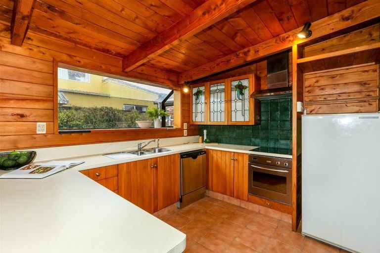 Photo of property in 3 Rennell Street, Frankleigh Park, New Plymouth, 4310