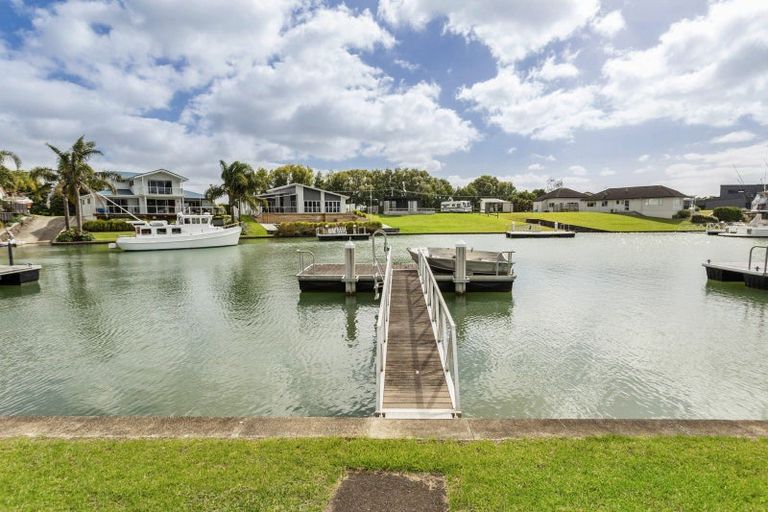 Photo of property in 10 Hei Esplanade, Whitianga, 3510