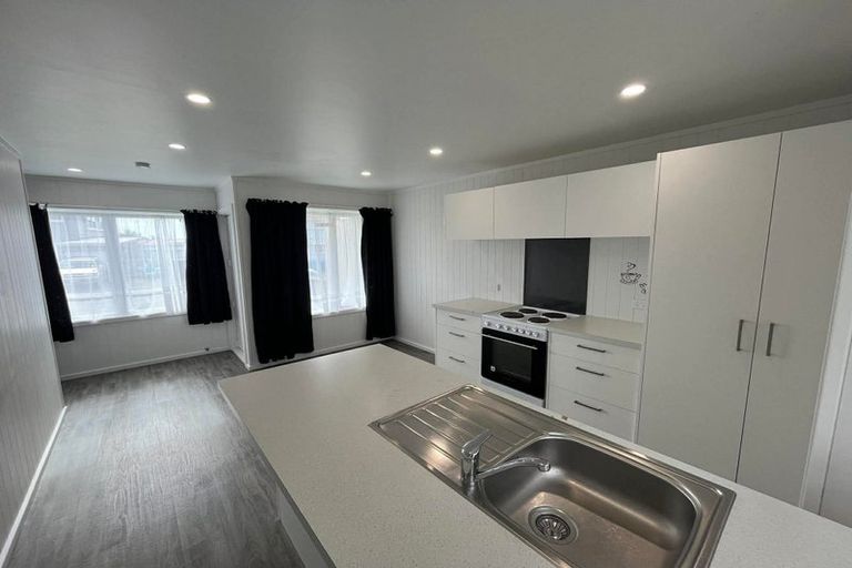 Photo of property in 11 Mahoe Street, Levin, 5510