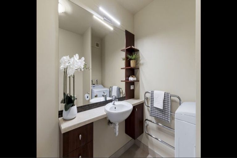 Photo of property in Taradale, 716 Frankton Road, Queenstown, 9300