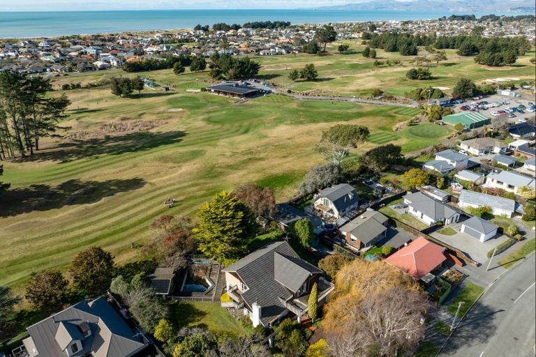 Photo of property in 482 Bower Avenue, Parklands, Christchurch, 8083