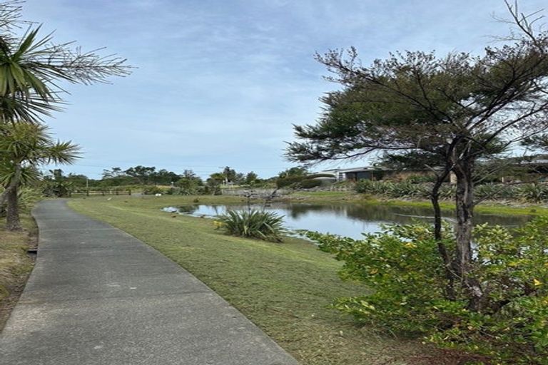 Photo of property in 4 Daphne Place, Mangawhai, 0505