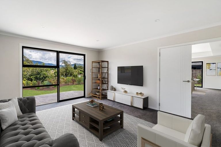 Photo of property in 10 Memorial Drive, Motueka, 7120