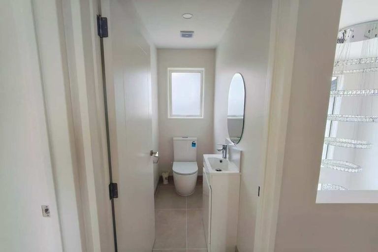 Photo of property in 22 Bela Vista Boulevard, Swanson, Auckland, 0614