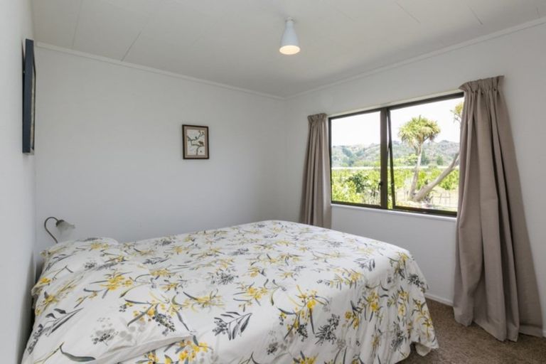 Photo of property in 70 Le Quesne Road, Bay View, Napier, 4104