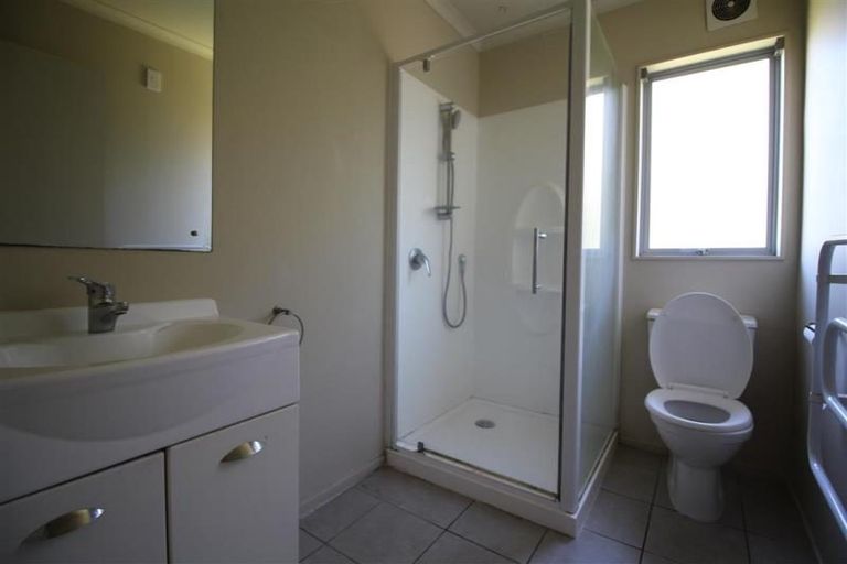 Photo of property in 134f Rangatira Road, Beach Haven, Auckland, 0626