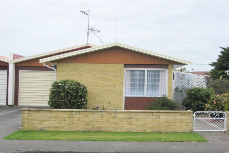 Photo of property in 35 Power Street, Levin, 5510