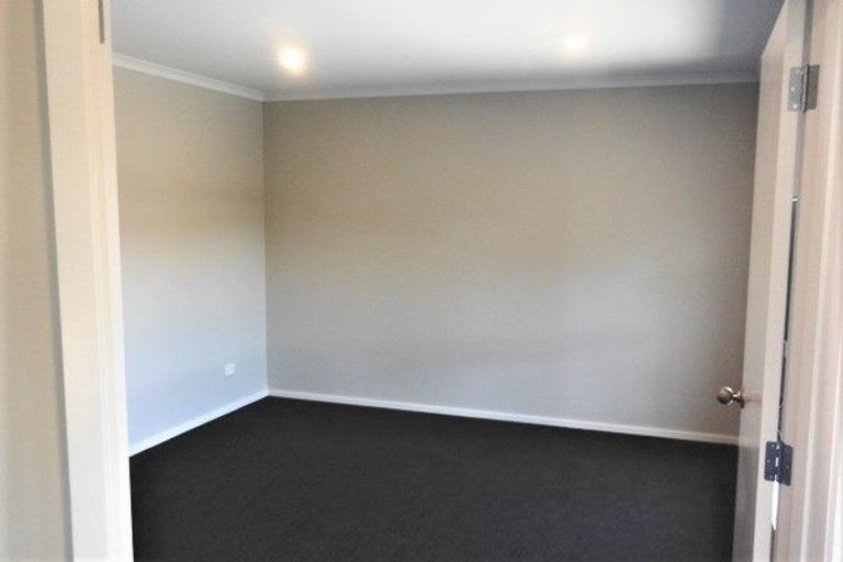 Photo of property in 291 Dixon Road, Fitzroy, Hamilton, 3206