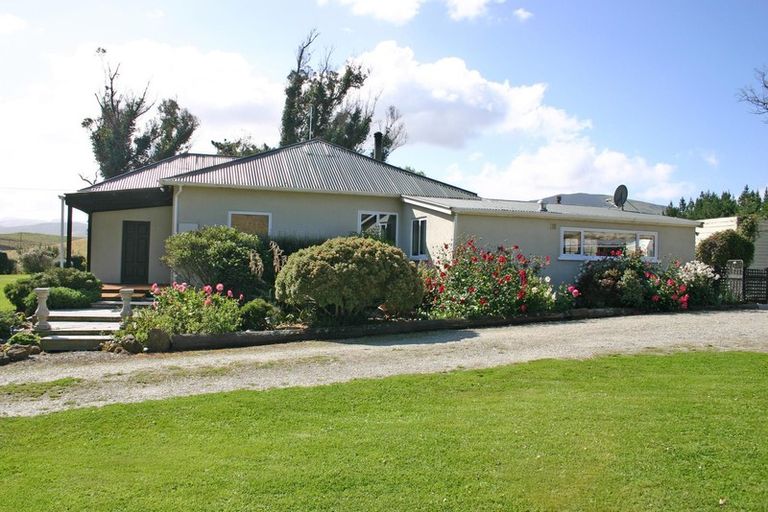 Photo of property in 40 Shaw Road, Glenpark, Palmerston, 9481