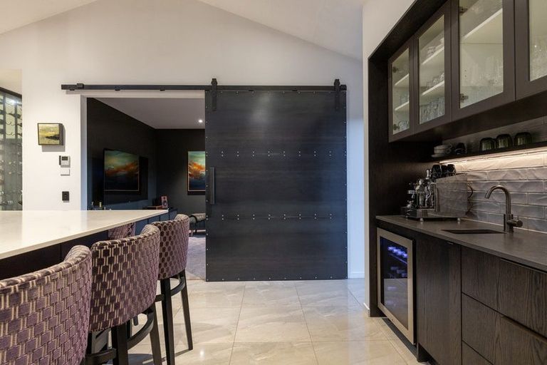Photo of property in 15 Ellesmere Avenue, Jacks Point, Queenstown, 9371