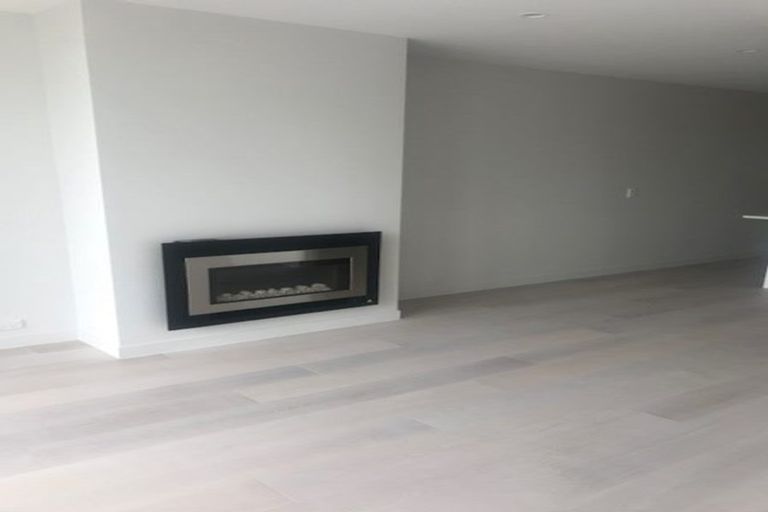 Photo of property in 8/83 Hinemoa Street, Birkenhead, Auckland, 0626