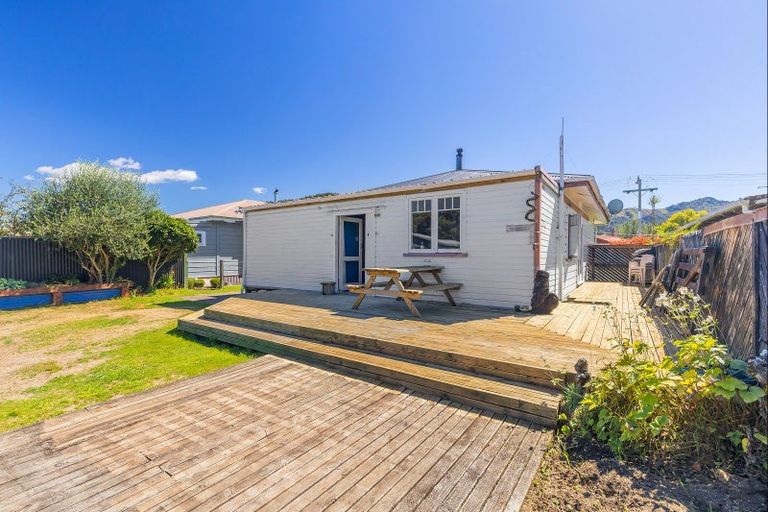 Photo of property in 9 Ngatai Street, Taumarunui, 3920
