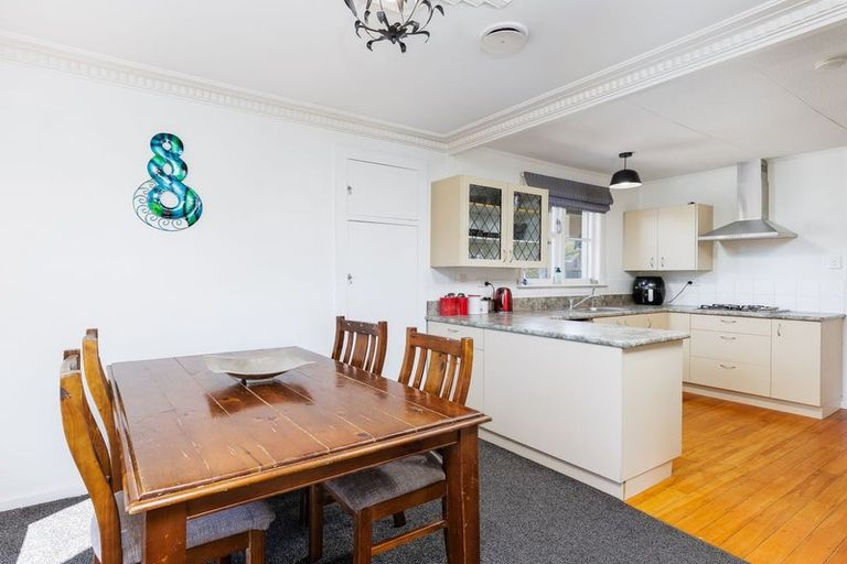 Photo of property in 35 Rhodes Street, Waimate, 7924