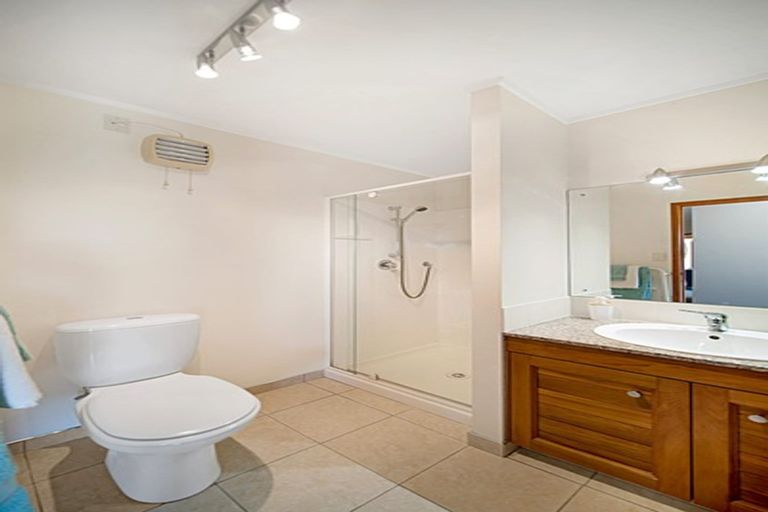 Photo of property in 35 William Bryan Drive, Half Moon Bay, Auckland, 2012