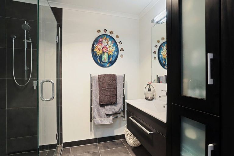 Photo of property in 2 Touhou Road, Hobsonville, Auckland, 0616