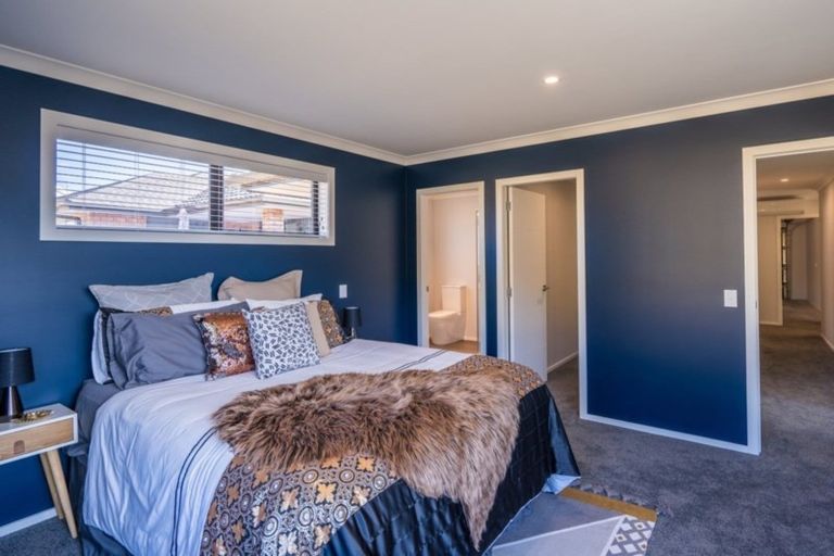 Photo of property in 68 Waipunahau Road, Waikanae, 5036