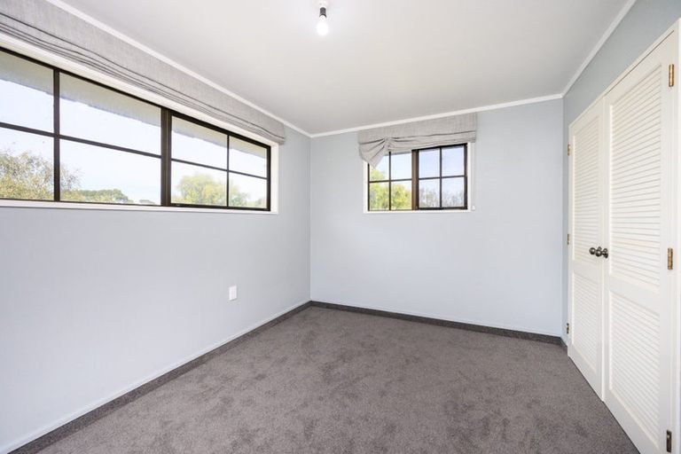 Photo of property in 83 Oroua Road, Kairanga, Palmerston North, 4475