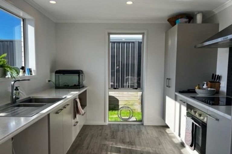 Photo of property in 96 Sentinel Avenue, Omokoroa, 3114