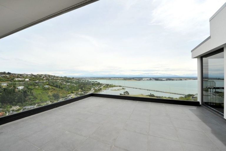 Photo of property in 11b Inverness Lane, Redcliffs, Christchurch, 8081