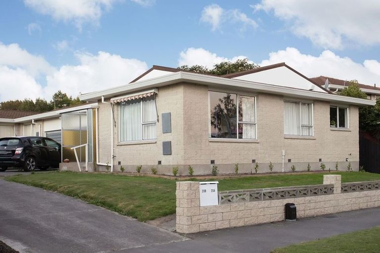 Photo of property in 20 Chipping Lane, Redwood, Christchurch, 8051