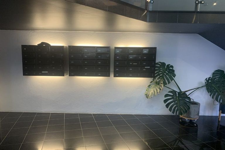 Photo of property in Sirocco Apartments, 806/8 Church Street, Wellington Central, Wellington, 6011