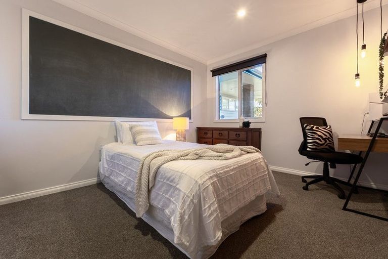 Photo of property in 20 Hudson Place, Paraparaumu, 5032