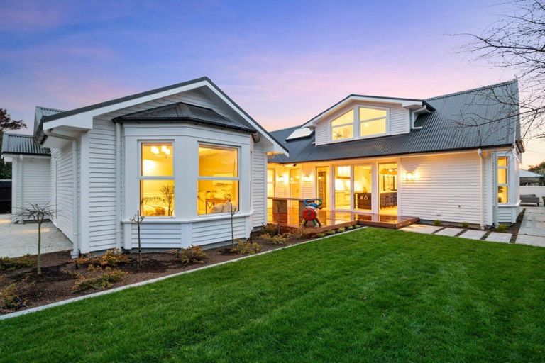 Photo of property in 80 Abberley Crescent, St Albans, Christchurch, 8014