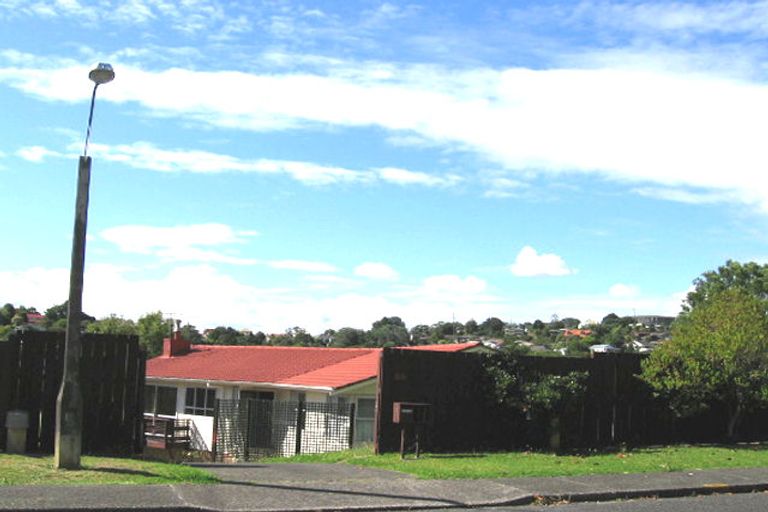 Photo of property in 39 Compton Street, Hillcrest, Auckland, 0627