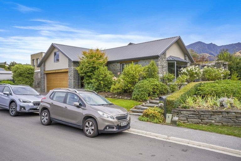 Photo of property in 116 Cotter Avenue, Arrowtown, 9302