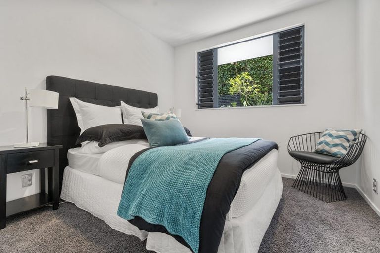 Photo of property in 63a Beresford Street, Bayswater, Auckland, 0622