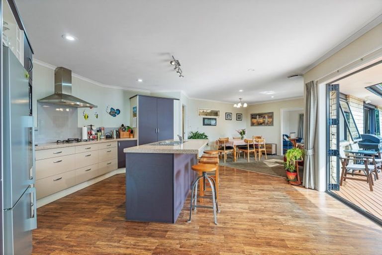 Photo of property in 38 Kupe Drive, Whitianga, 3510