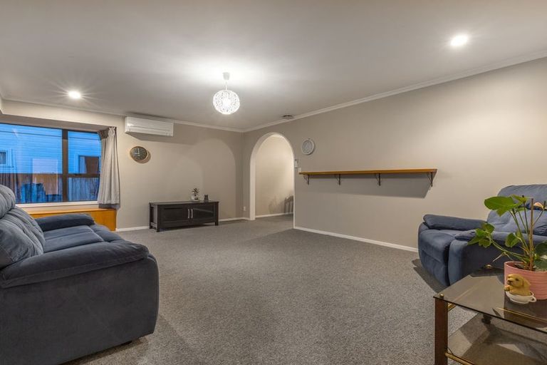 Photo of property in 50 Winchester Street, Levin, 5510