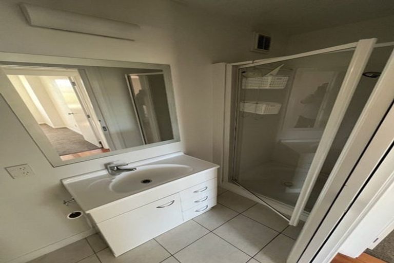 Photo of property in 77 Brougham Street, Mount Victoria, Wellington, 6011