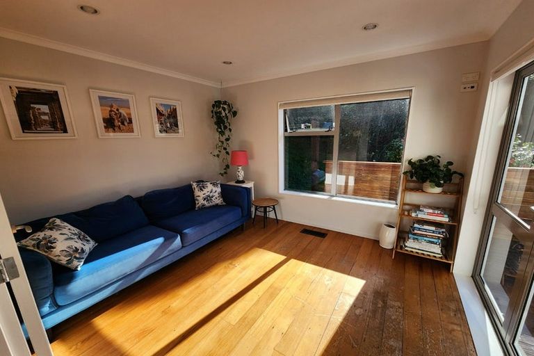 Photo of property in 35a Mandalay Terrace, Khandallah, Wellington, 6035