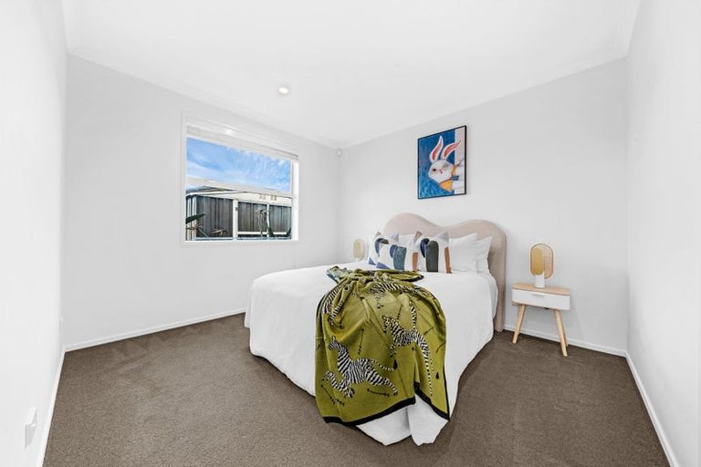 Photo of property in 5 Hooton Drive, Huapai, Kumeu, 0810